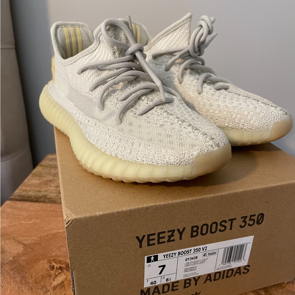 Yeezy Boost 350 V2 Cream White